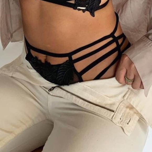 BLUEBELLA Nikita thong panty - Picture 9 of 9